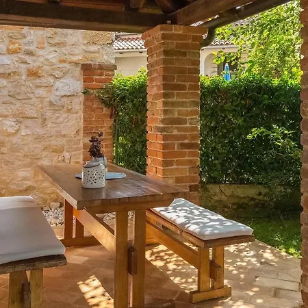 Simone بيت للعطل