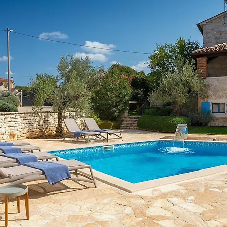 Simone بيت للعطل *