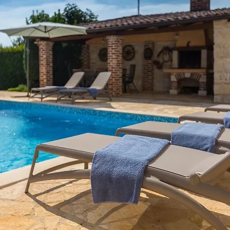 بيت للعطل Simone *