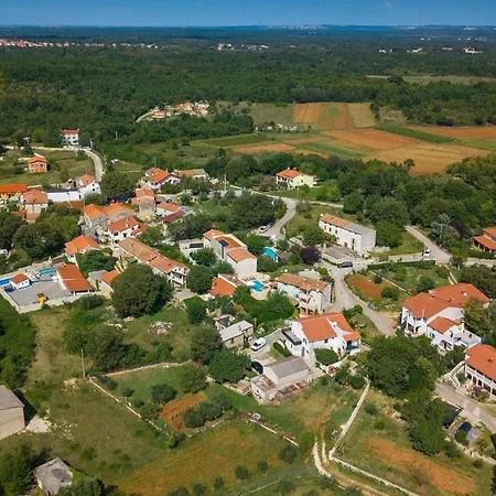 Simone بيت للعطل *