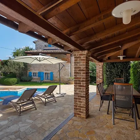 Simone بيت للعطل *