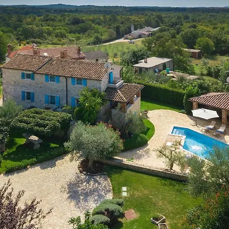 Simone بيت للعطل *